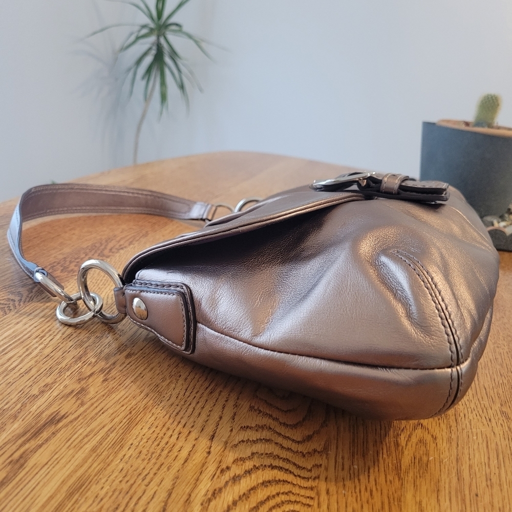 Coach Golden Shoulder Bag NWOT - Picture 4 of 13